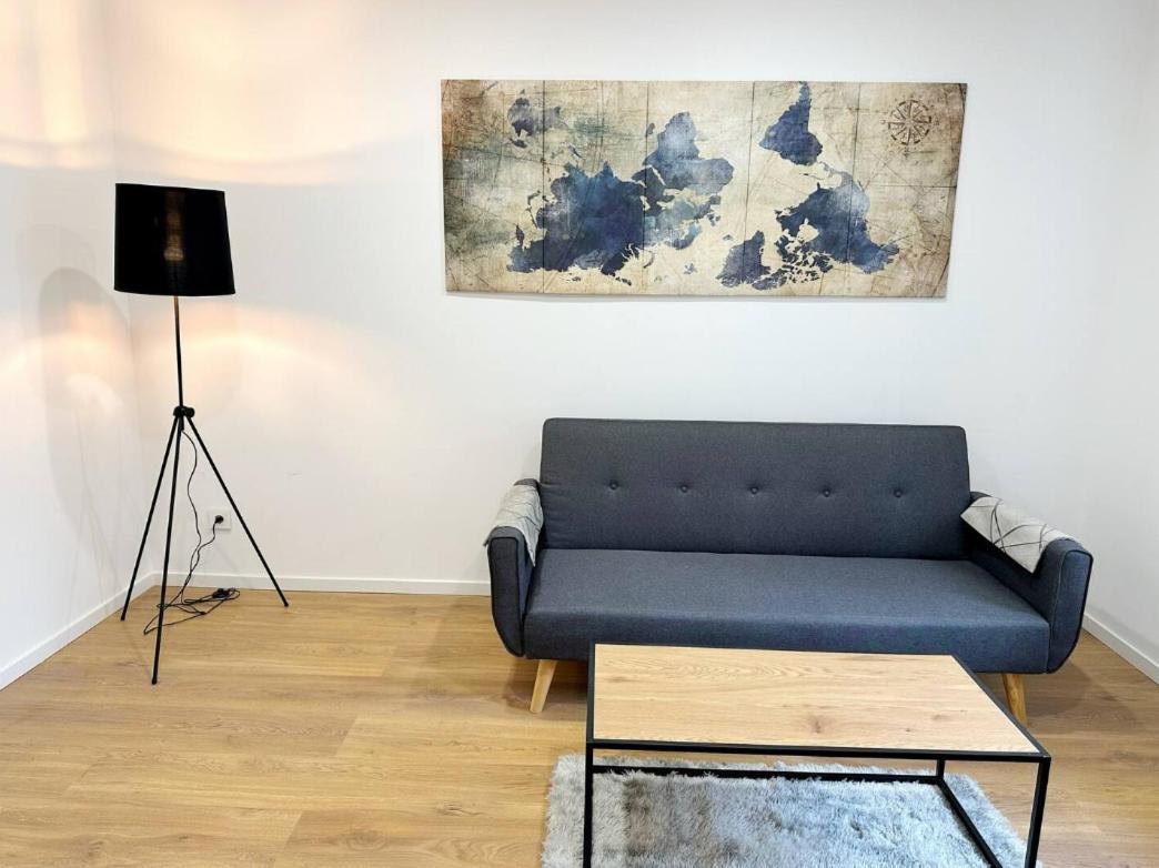 Rs-0 - Appartement F2 Au Rdc A Mulhouse Pour 1-3 Pers Екстериор снимка